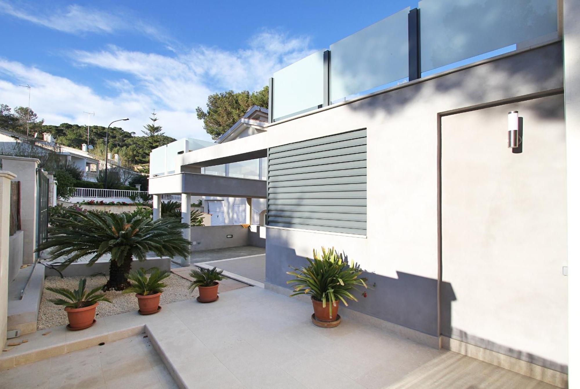 Villa Modern Alcanada *
